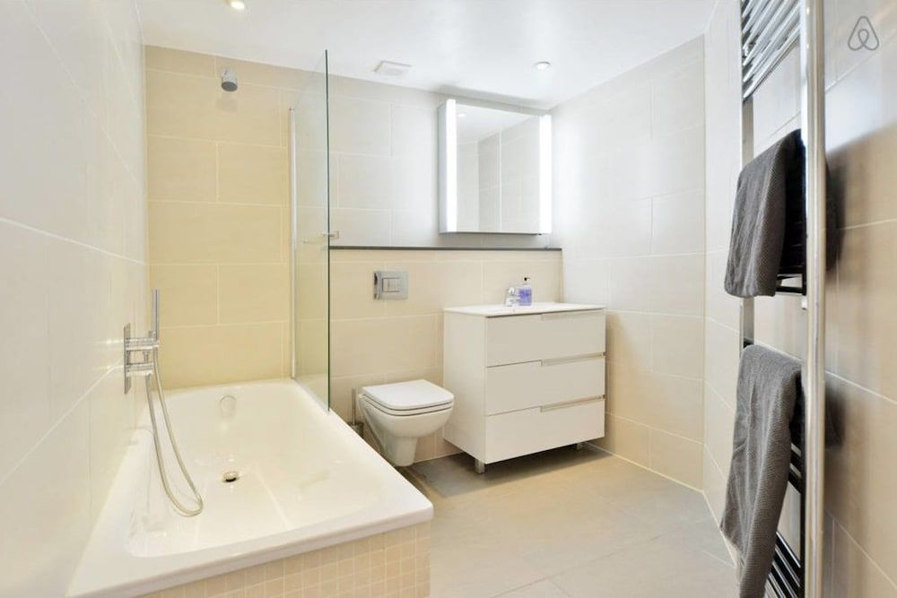 The Paddington Retreat - Elegant 4bdr in 2 Paddington Mews House (4 Bedrooms) 7