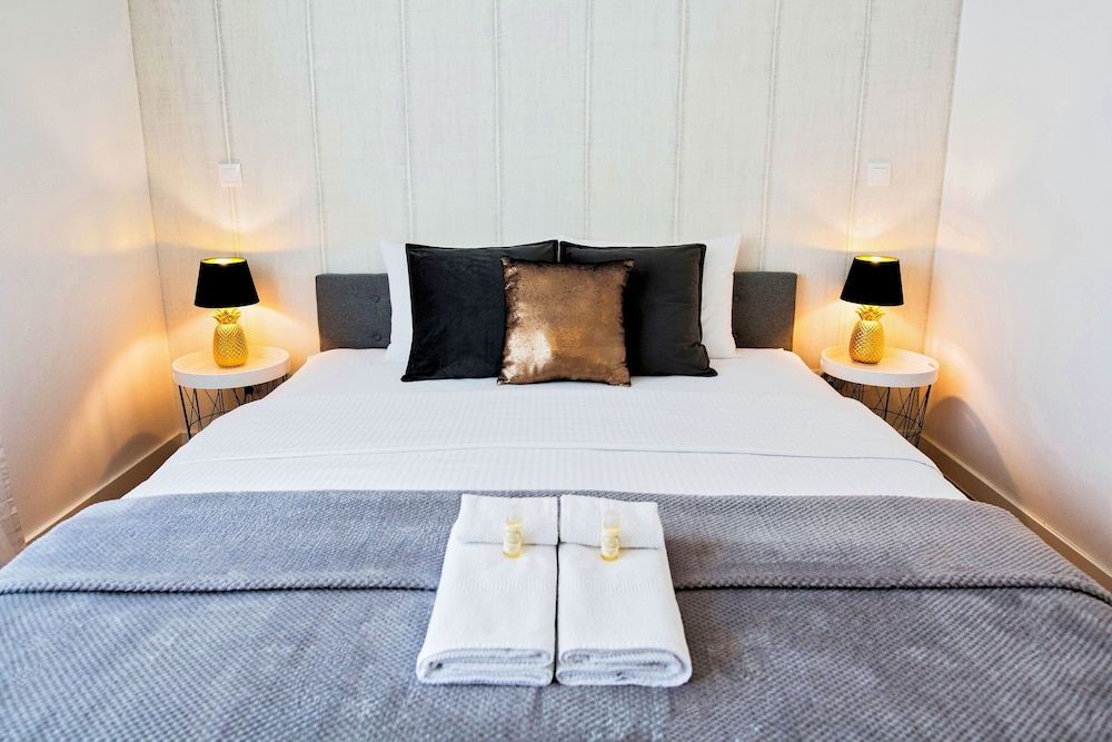 undefined Industrial Lisbon Apartment - Adults Only 10