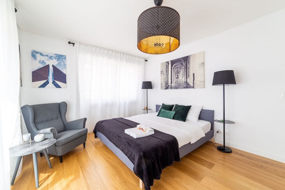 undefined Industrial Lisbon Apartment - Adults Only 4