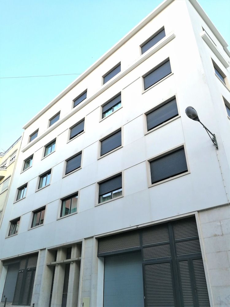undefined Industrial Lisbon Apartment - Adults Only 5