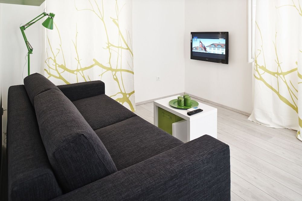 undefined Design Studios SVI-MI 2