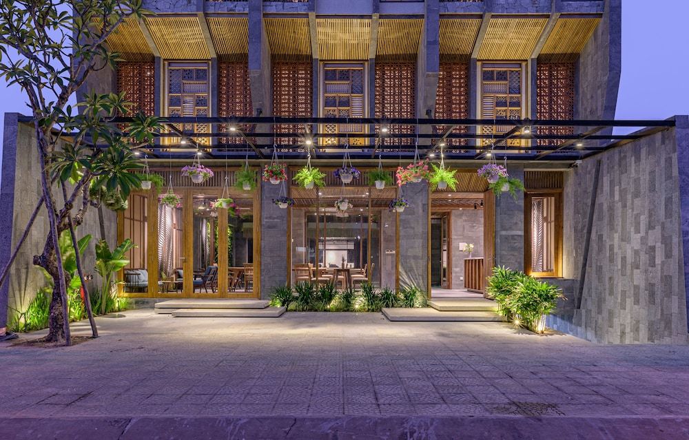 undefined Le Boutique Danang 10