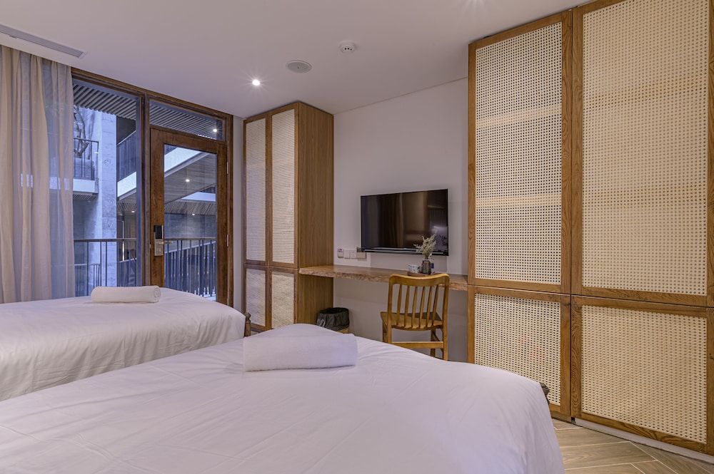 undefined Le Boutique Danang 3