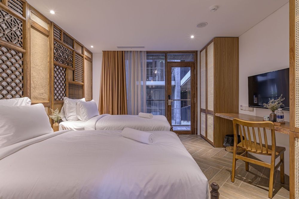Le Boutique Danang Deluxe Twin Room 2
