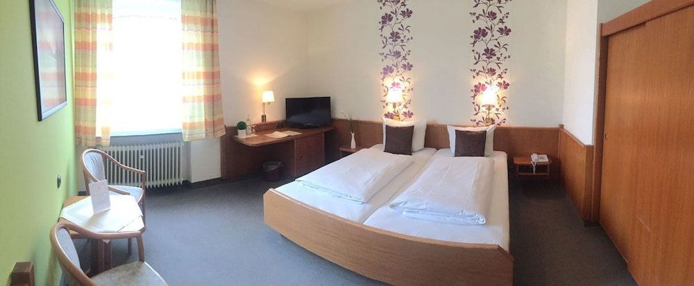 Hotel Krone Double Room, Balcony 4