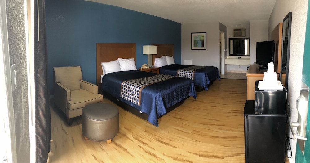 undefined Relax Inn 9