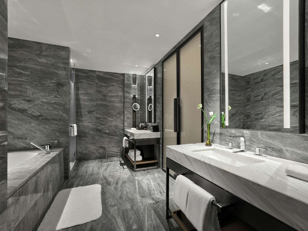 Premium Suite, 1 King Bed
