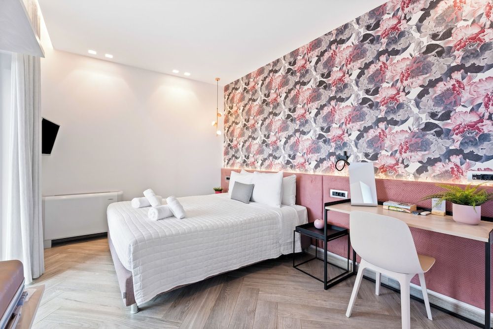 Deluxe Studio (Luxury Studio)