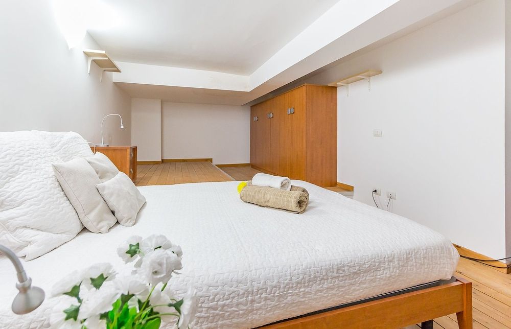 undefined Alessia's Flat Portello 3 6