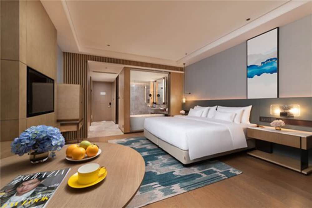 undefined New Century Hotel Zhenhai 5