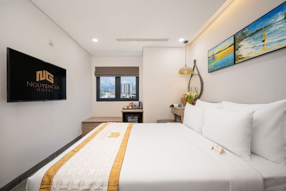 Nguyen Gia Superior Double City View 4