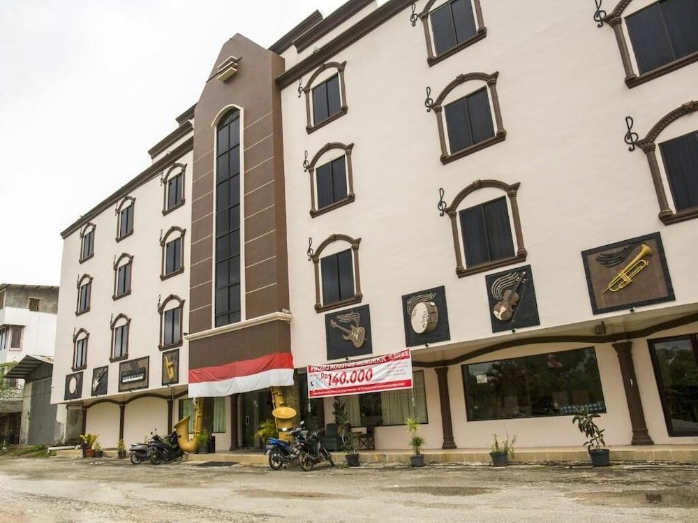 undefined The Music Hotel 3