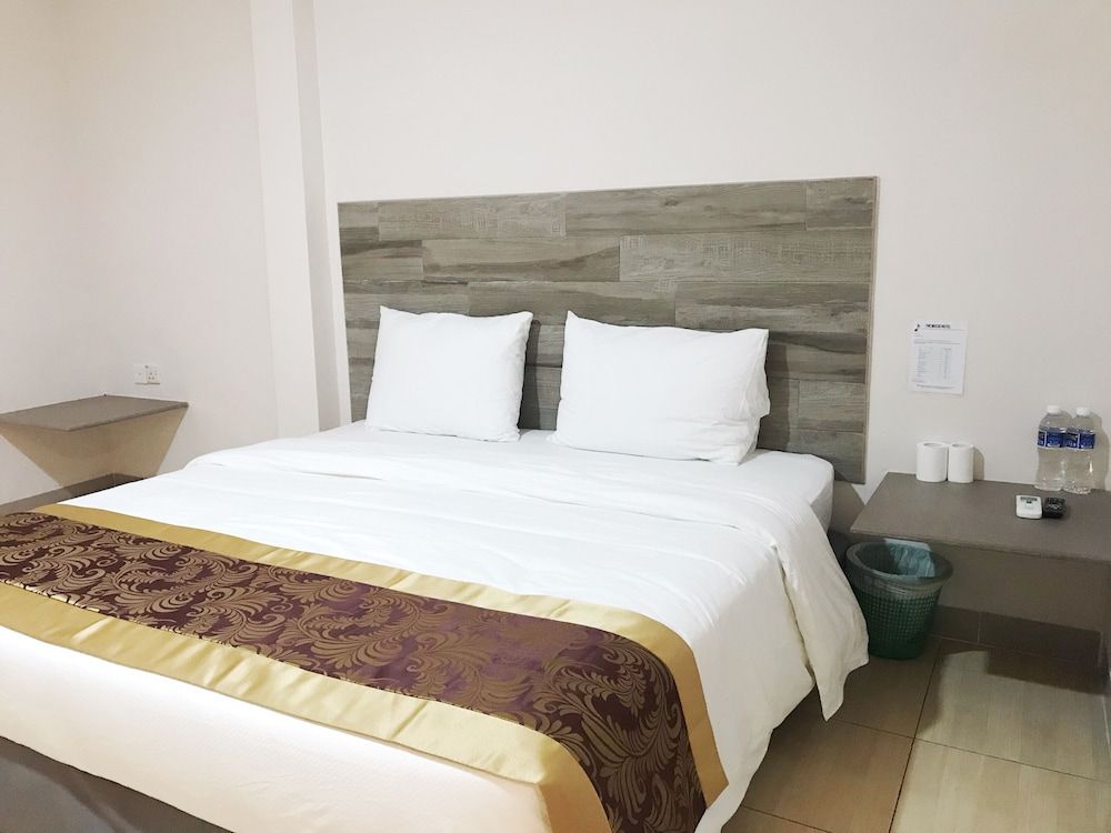 undefined The Music Hotel 4