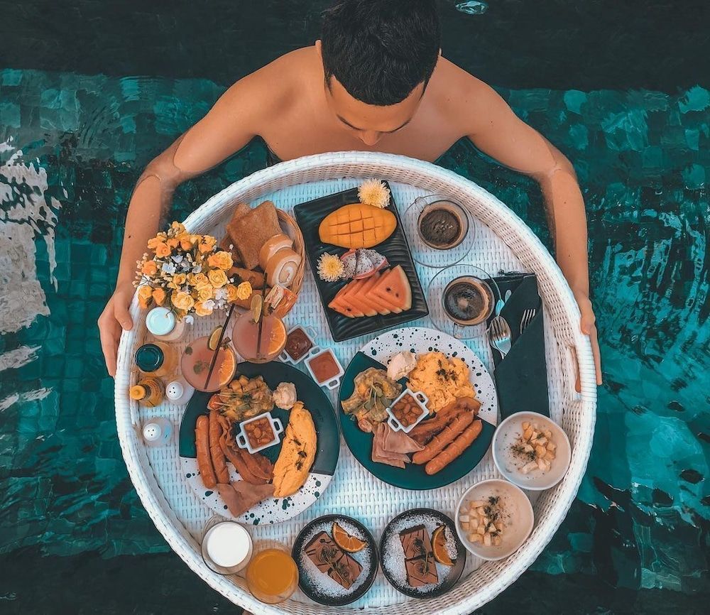 Breakfast buffet