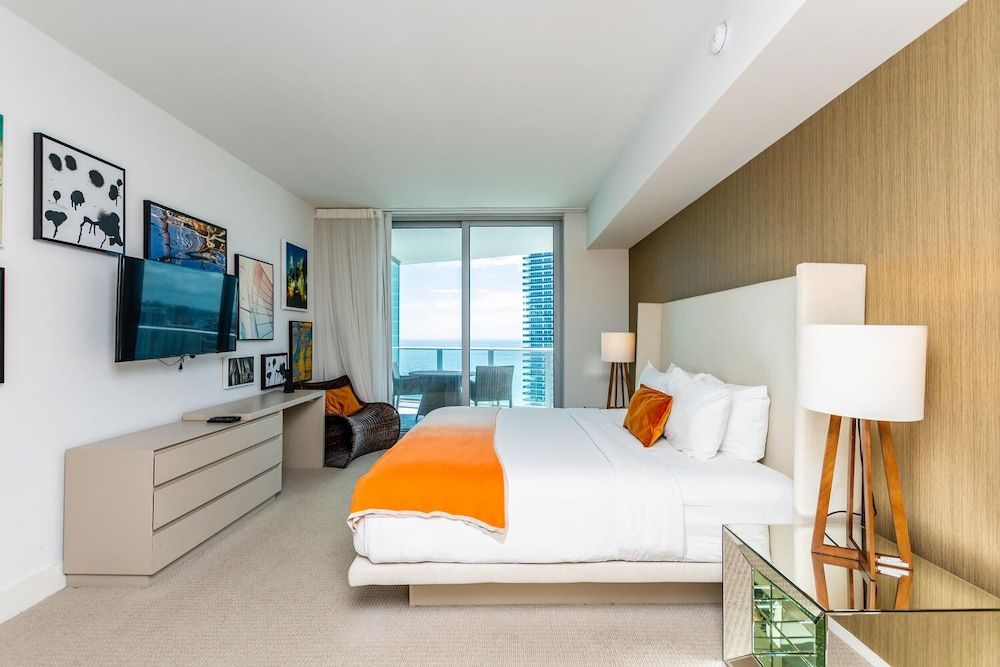 Elite Room
