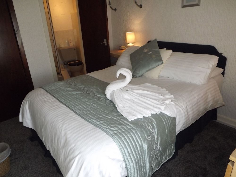 The Strathdon Standard Double Room 8