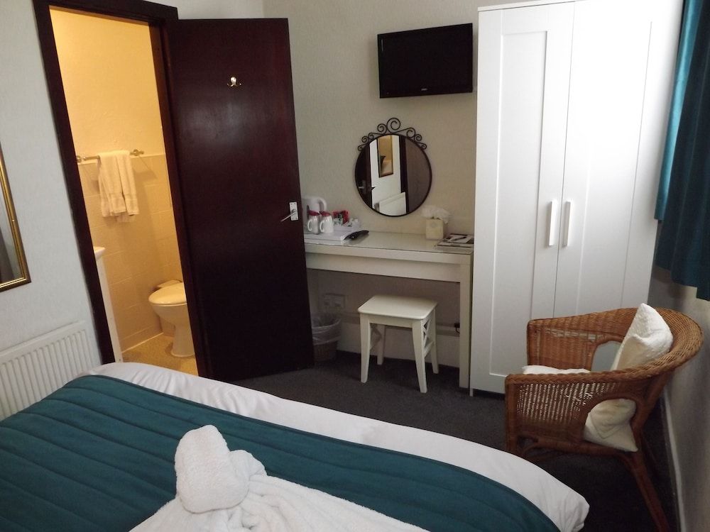 The Strathdon Standard Double Room 10