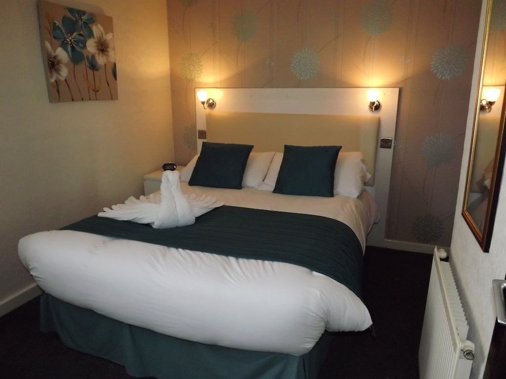 The Strathdon Standard Double Room 4