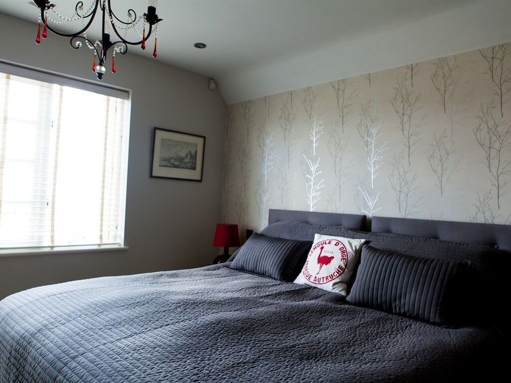 Birch House B&B Deluxe Suite, Ensuite 2