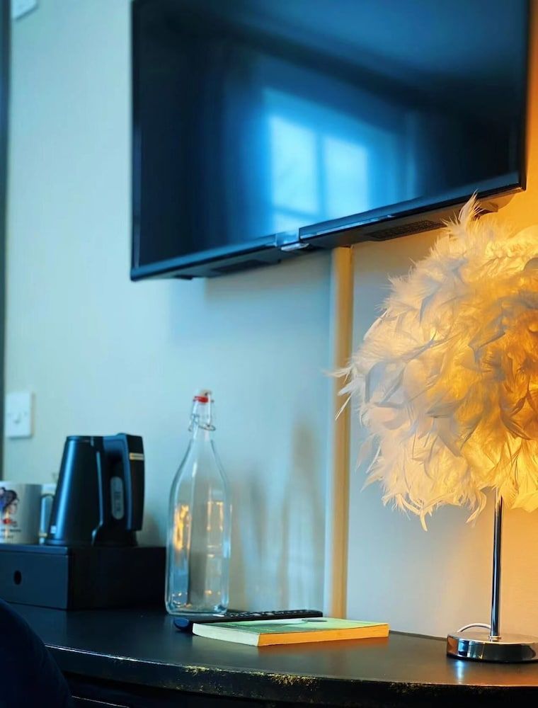 Chapter 1 Hotels Comfort Double Room, Ensuite, City View 7