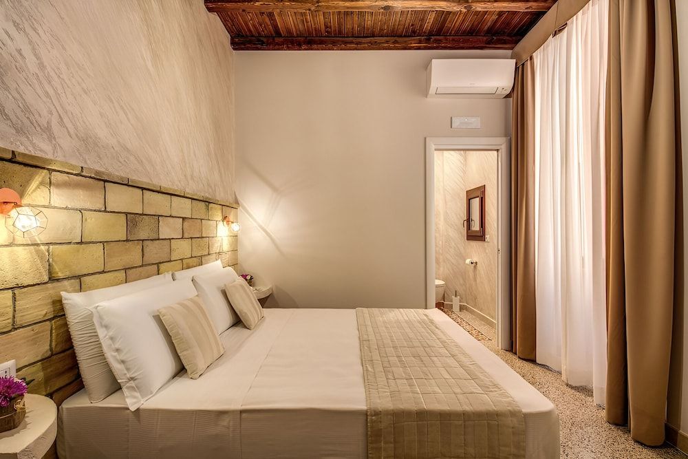undefined Colosseo Accomodation Room Guest House 6