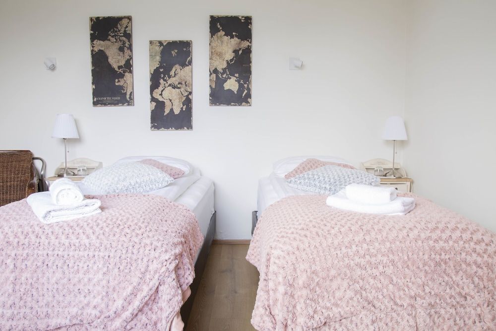 Private and peaceful one room apartments Apartment (Freyjubrunnur) 3