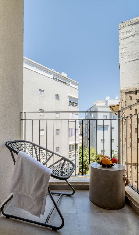 Sunny Studio Near the Beach by Sea N Rent Studio, Non Smoking, Balcony 10