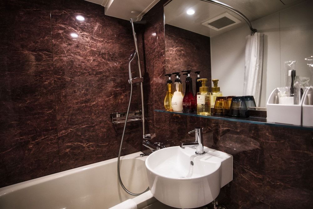 Hotel Vine Osaka Kitahama Double Room, Non Smoking 5