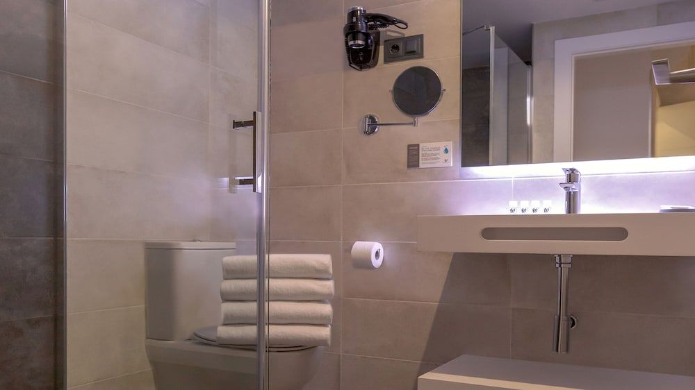 Woohoo Rooms Boutique Sol Family Suite 8