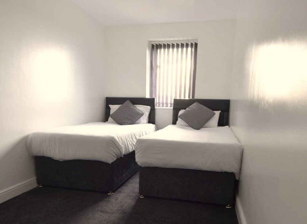 OYO Victoria Apartments Standard Twin Room (Shared)