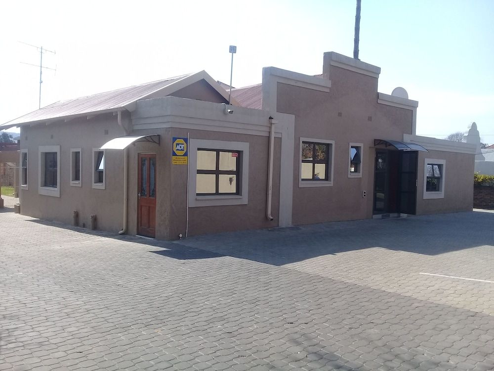 undefined Miraton Eastgate Suites 6