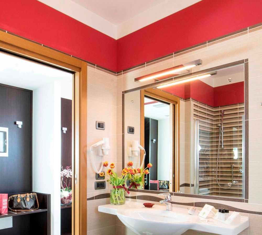 Kairos Garda Hotel Family Room, Multiple Beds 3