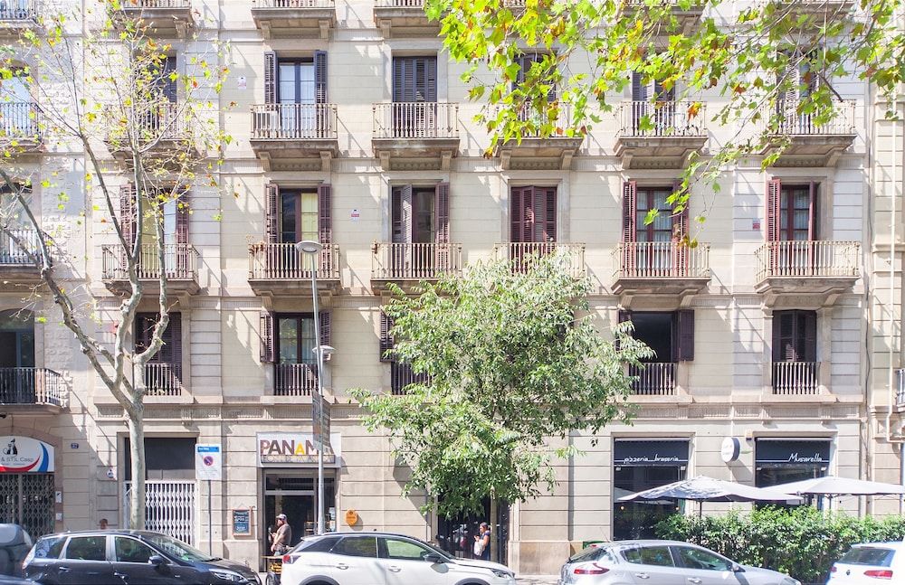 undefined Casp Green House 6