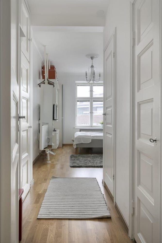 undefined 2ndhomes Bright Top Floor Studio in Fredrikinkatu 6