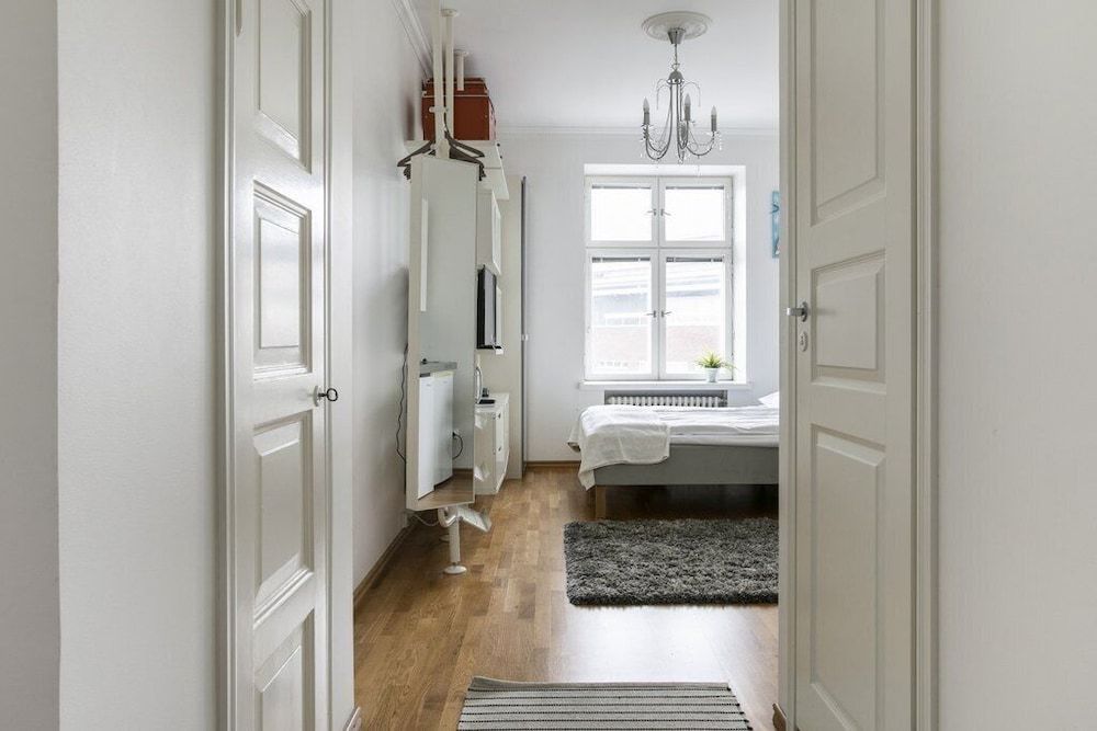 undefined 2ndhomes Bright Top Floor Studio in Fredrikinkatu