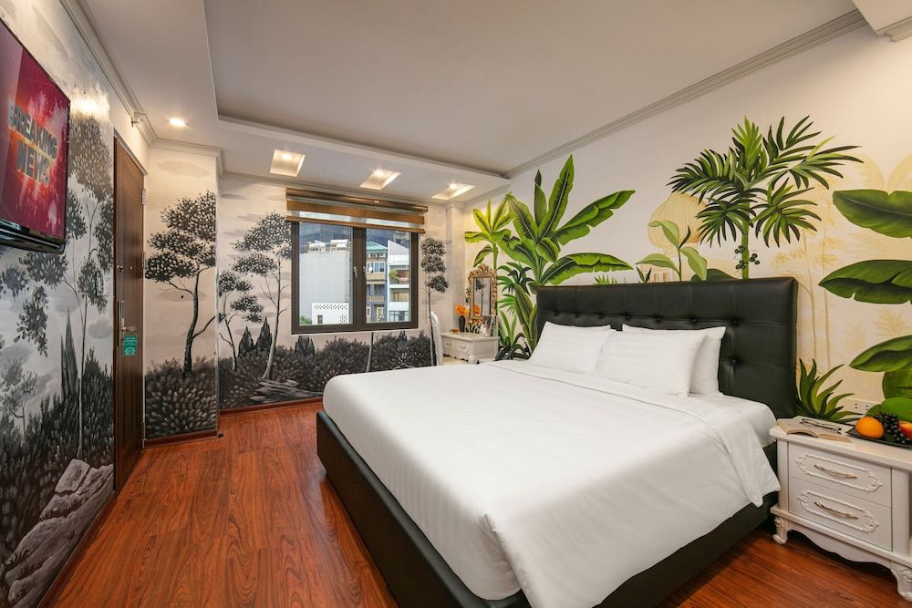 undefined Mia Hotel 6