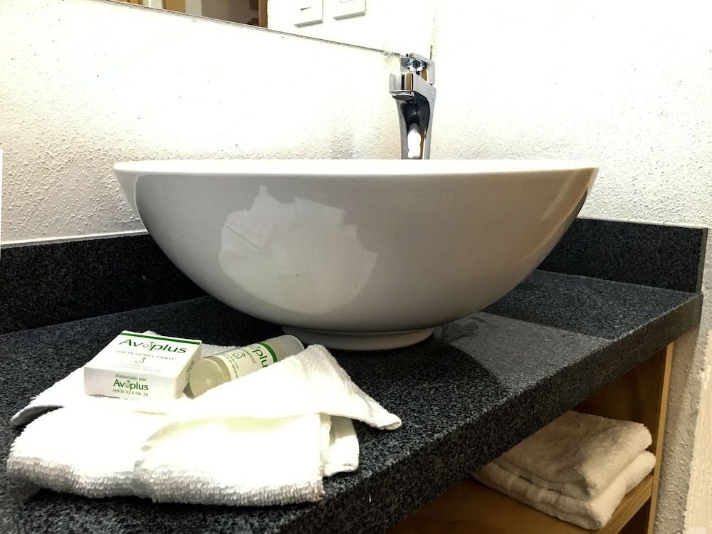 Romance City Hotel Standard Room 18