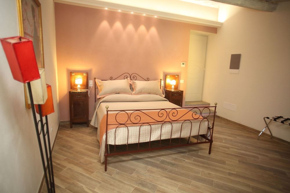 Residenza D'Epoca Villa Agnolaccio Deluxe Double or Twin Room 8