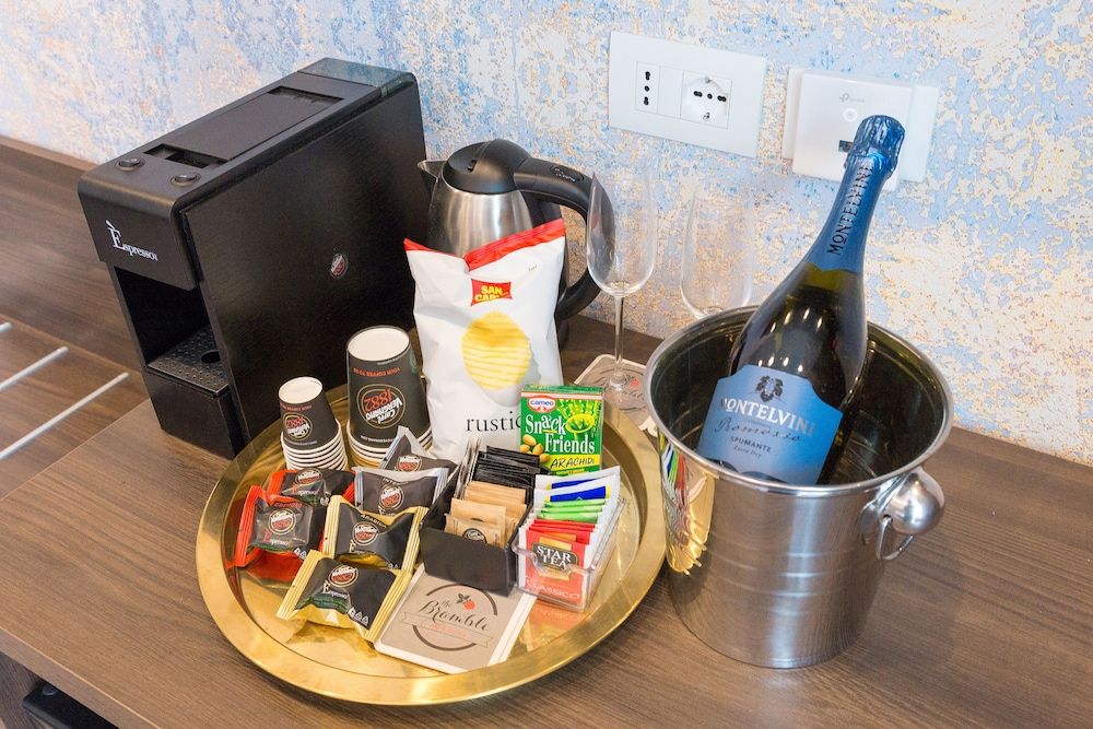 Bramble Luxury Suites Deluxe Triple Room, 1 Bedroom 8