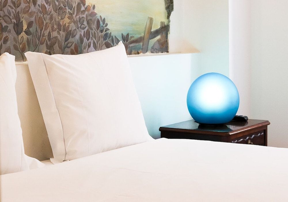 undefined JOIVY Splendid 1-bed Apt, moments from subway & Av. da Liberdade 2