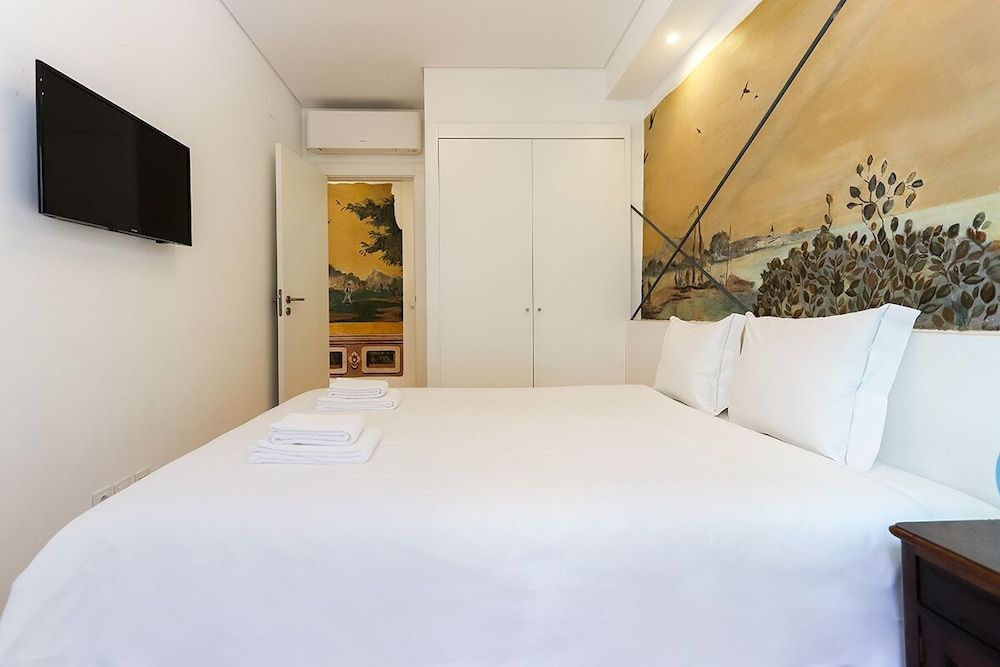 undefined JOIVY Splendid 1-bed Apt, moments from subway & Av. da Liberdade 6