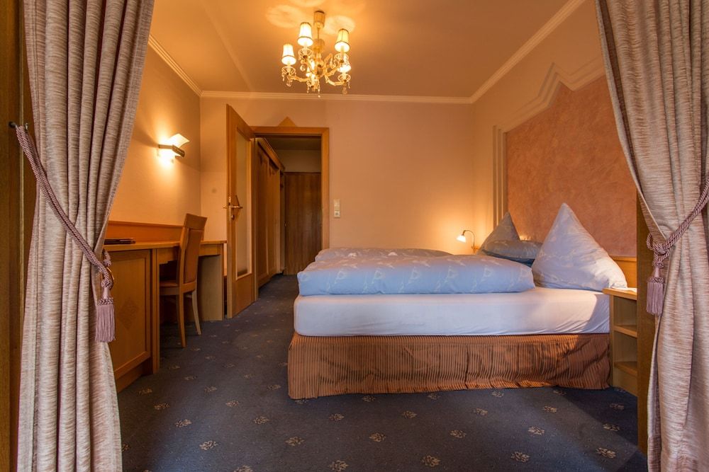 undefined Hotel Solstein 10