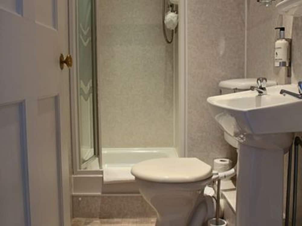 Highfield Guest House Double Room, Ensuite (Double Room 1	) 9