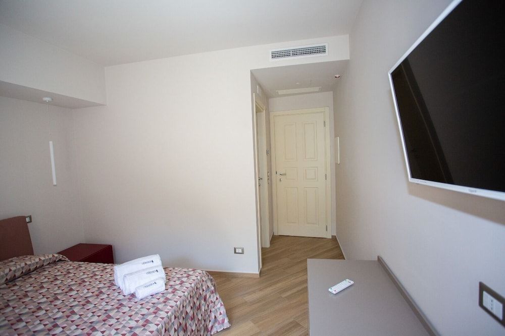 Odissea Residence e Rooms Business Twin Room, Private Bathroom (CAMERA HERMES) 6