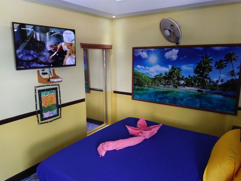 Mango's Beachfront Resort Superior Room, Non Smoking 3