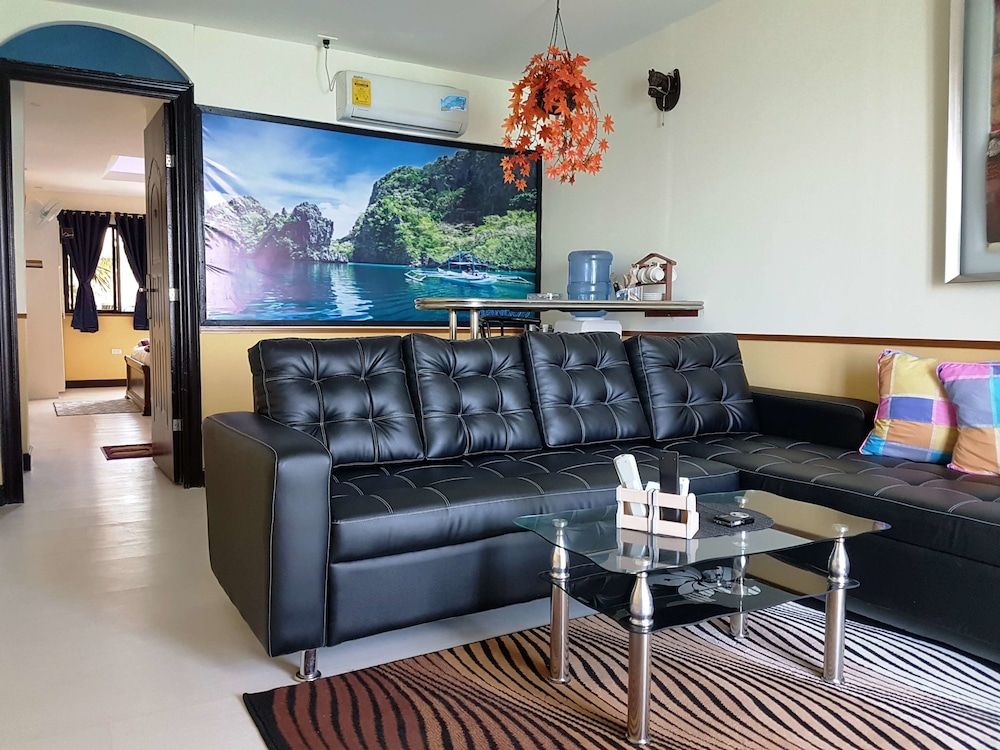 Mango's Beachfront Resort