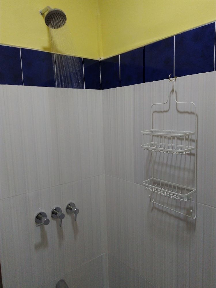 Mango's Beachfront Resort Superior Room, Non Smoking 8