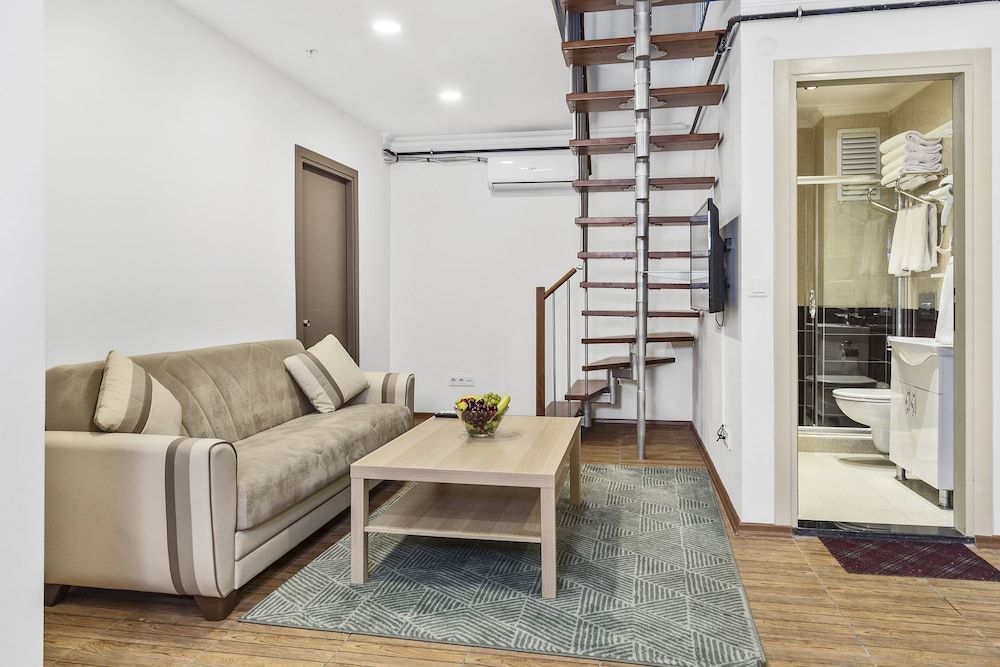 undefined Modern Suites 8