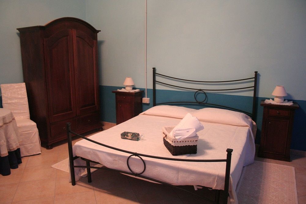 B&B Su Maimoni Classic Double Room 2