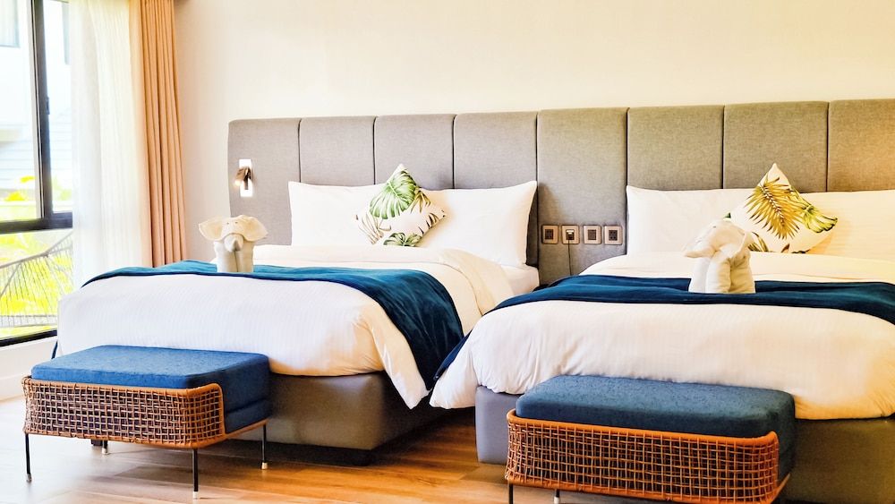 undefined Pinnacle Boracay 5